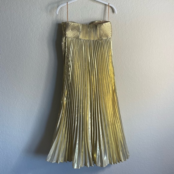 Anthropologie Let Me Be Gold Foil Pleated Strapless Midi Dress Size XS NWT - Picture 13 of 13